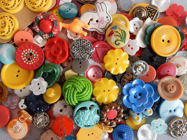 Vintage Buttons & Sewing Notions