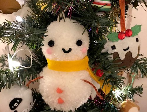 Christmas crafts - pom pom snowman